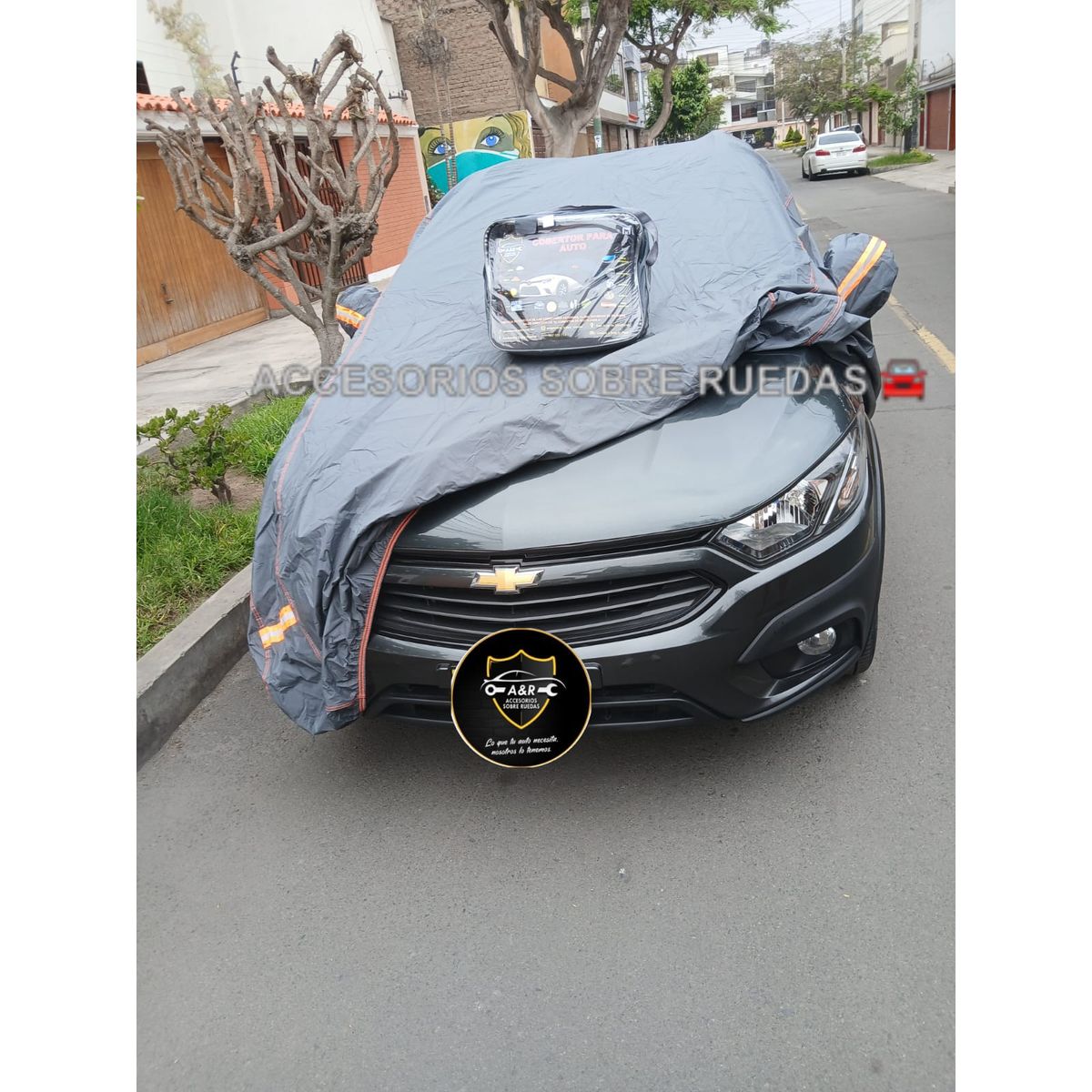 GENERICO - Cobertor CHEVROLET ONIX HATCHBACK impermeable acolchado