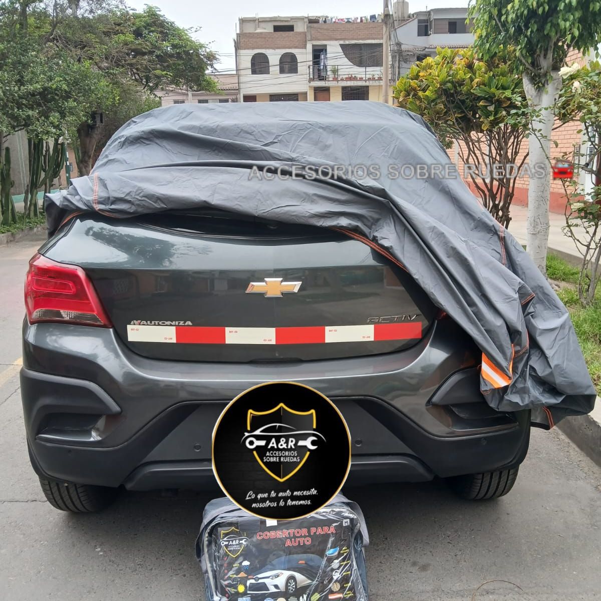 GENERICO - Cobertor CHEVROLET ONIX HATCHBACK impermeable acolchado