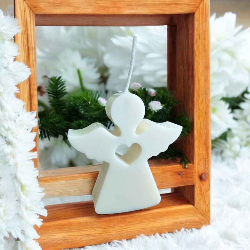 GENERICO - VELA  ANGEL CON CORAZON PERFUMADA DE CERA DE SOJA