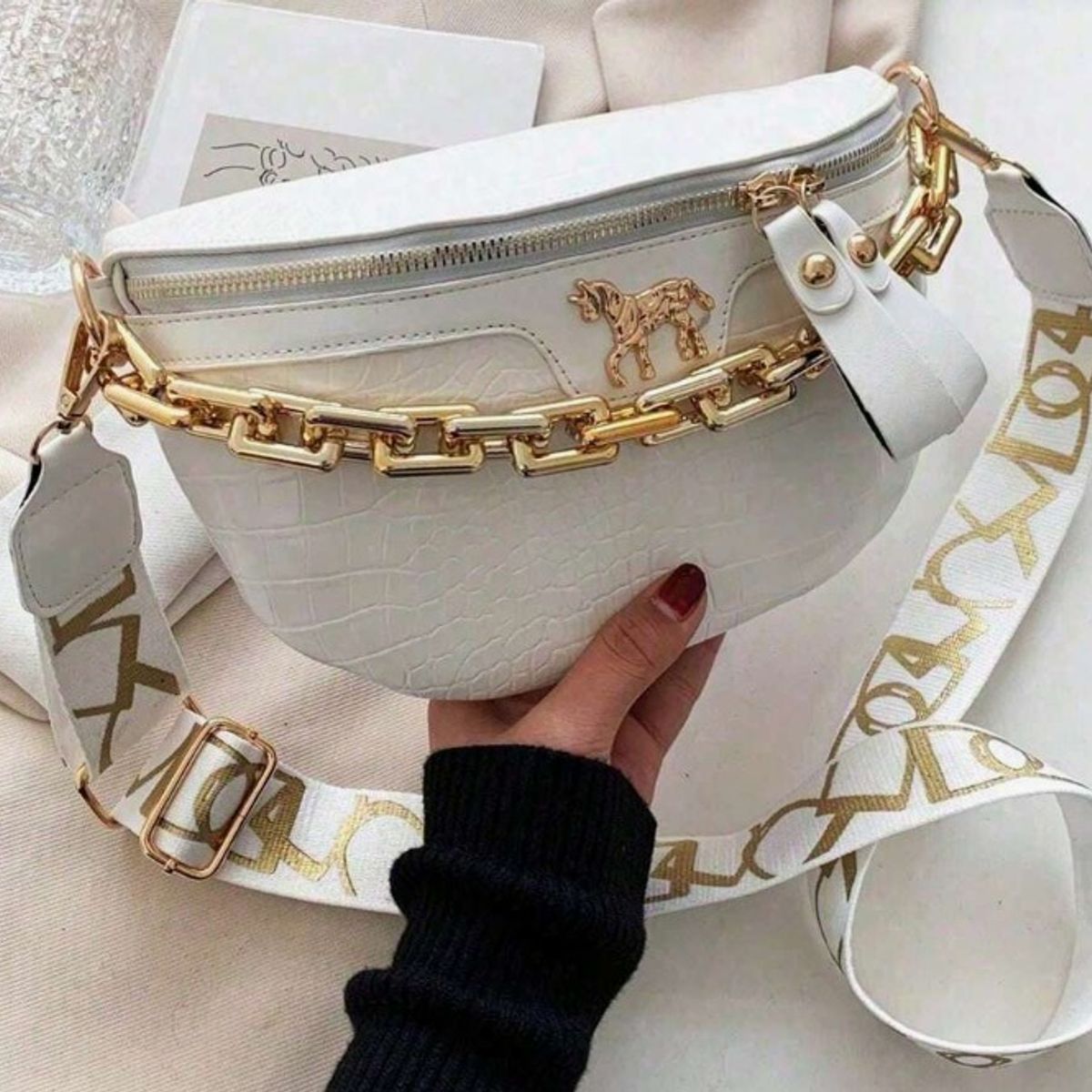 GENERICO - Riñonera con cadena y de hombro cruzado para mujer