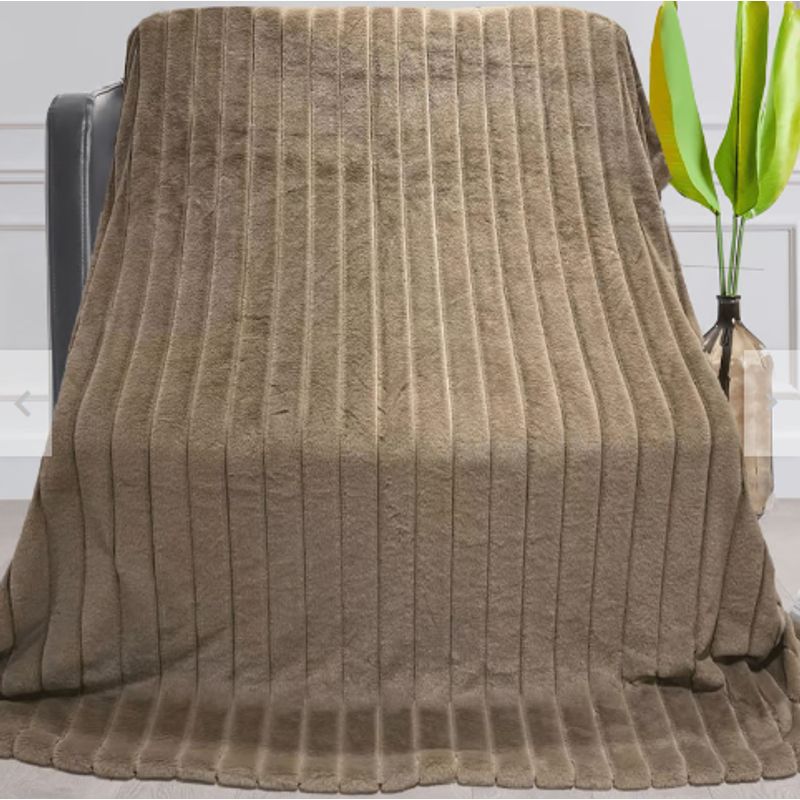 CASATEX - Manta Antialérgica Piel de Conejo Alto Relieve a Rayas 2PLAZAS Crema