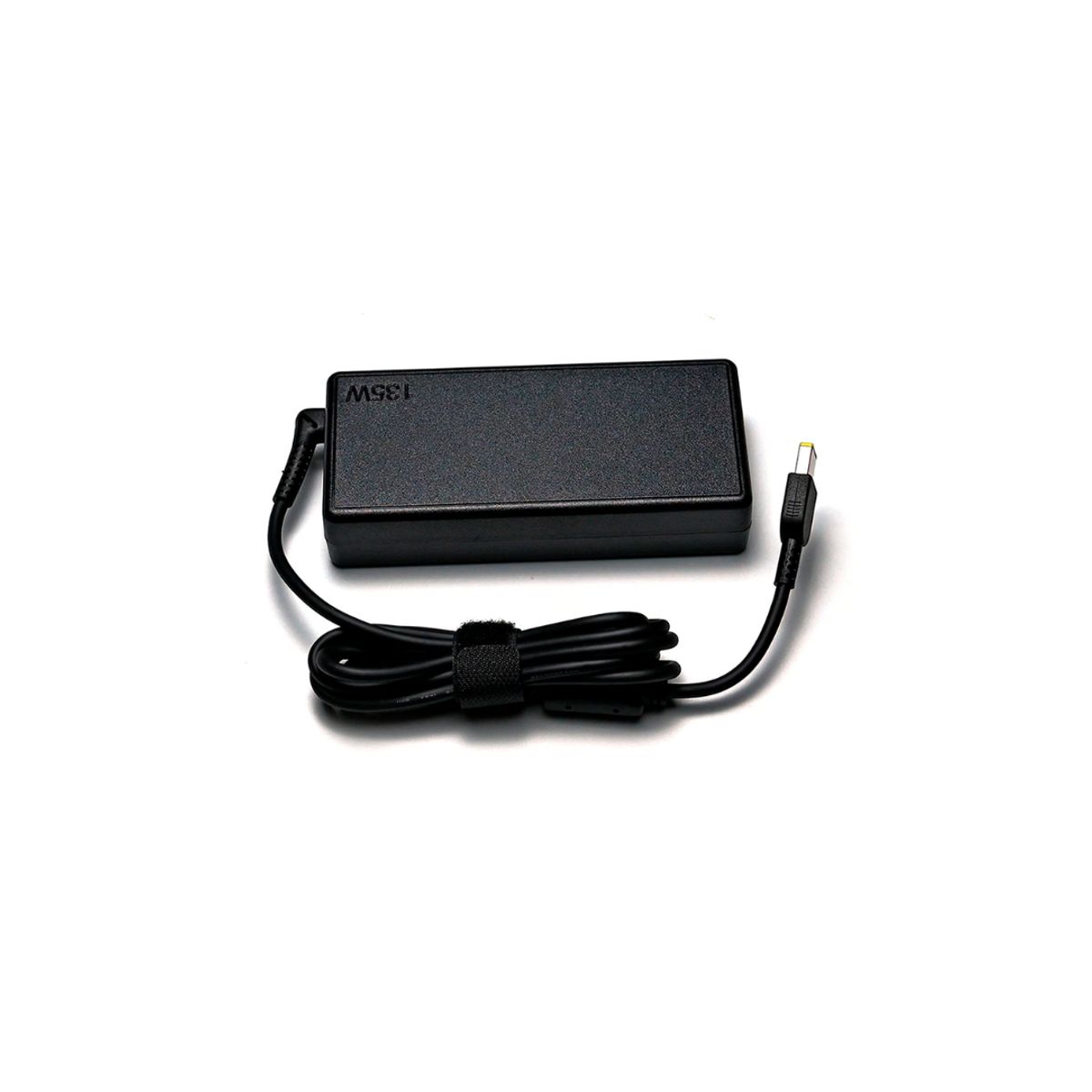 LENOVO - Cargador Lenovo 20V.  6,75A. 135W. Punta Usb