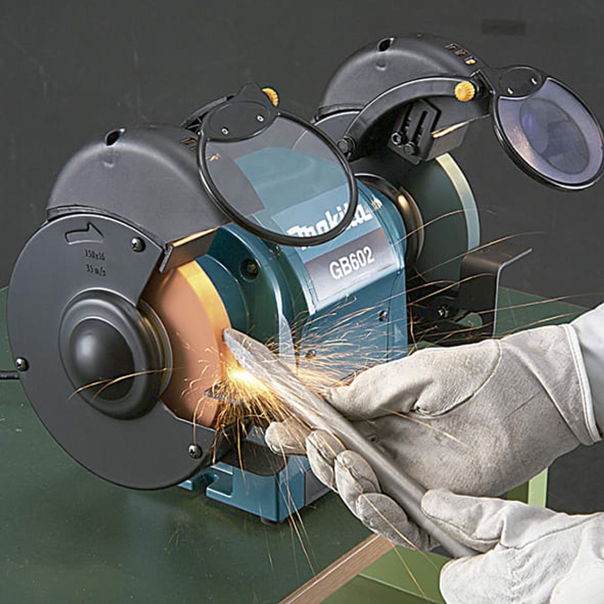 MAKITA - Esmeril de Banco 6 250W Makita GB602