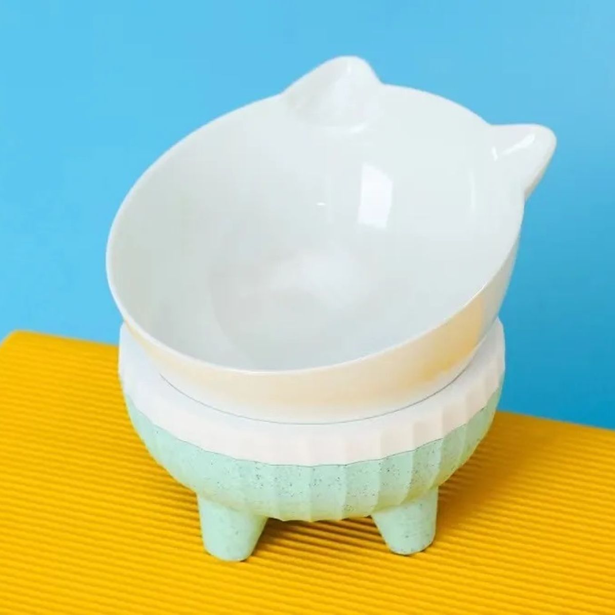 GENERICO - Plato para gato con base - M Verde