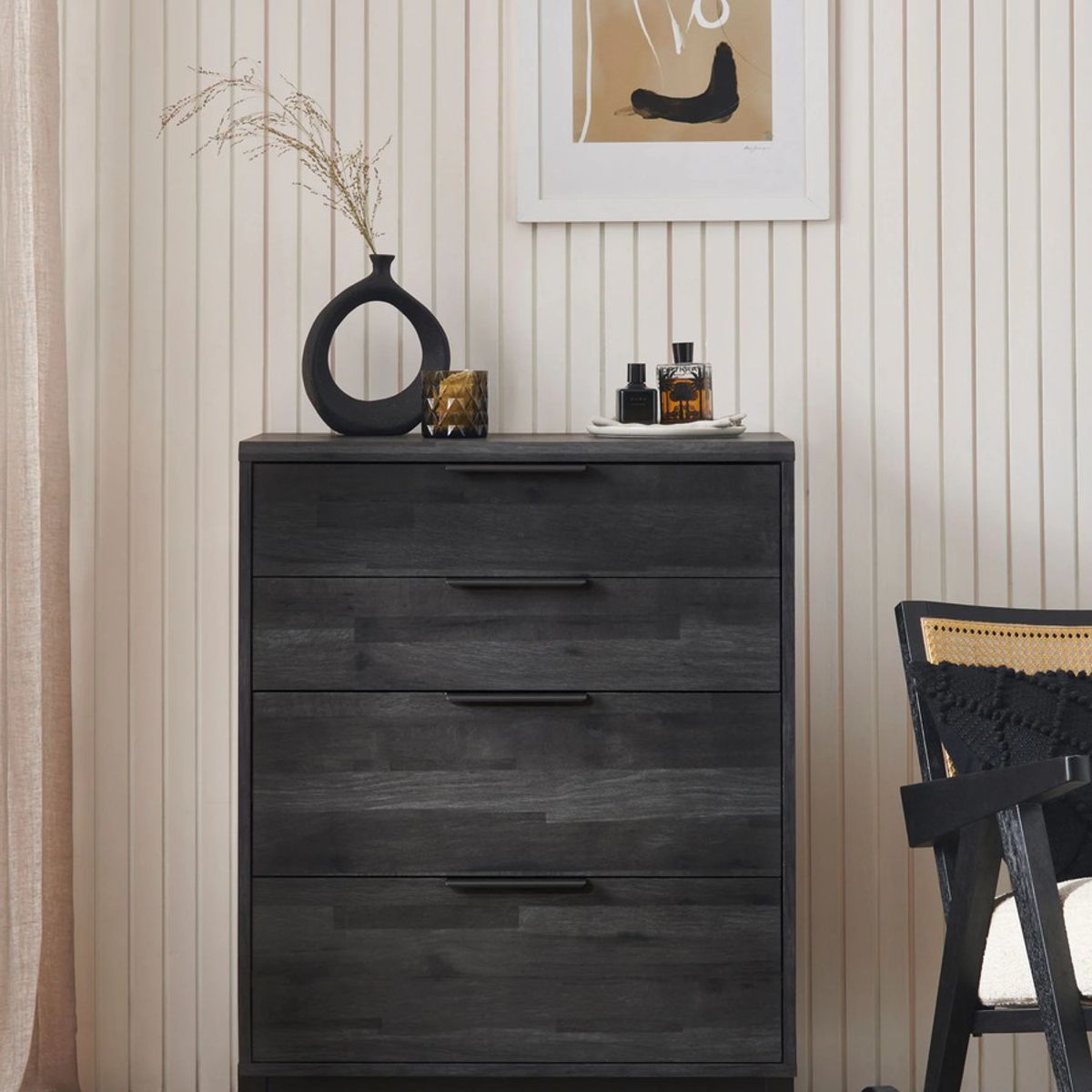 TU MESITA - Cómoda Alta Beta color Negro 4 cajones TU MESITA