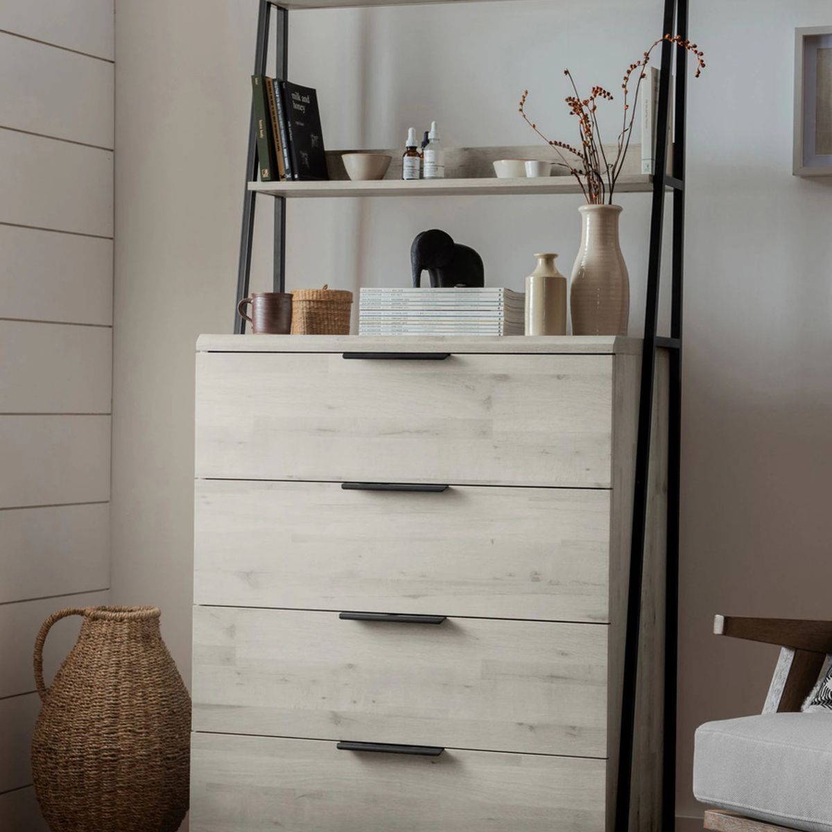 TU MESITA - Cómoda con Repisas Juvenil Jordany color Ceniza TU MESITA