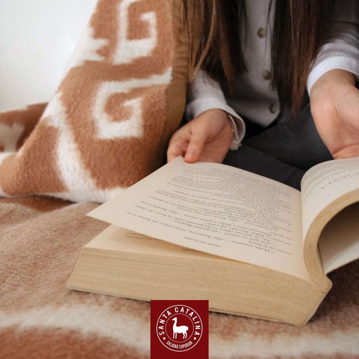 SANTA CATALINA - Frazada Tumi original elegante antialérgica y tradicional 1.5 Plaza