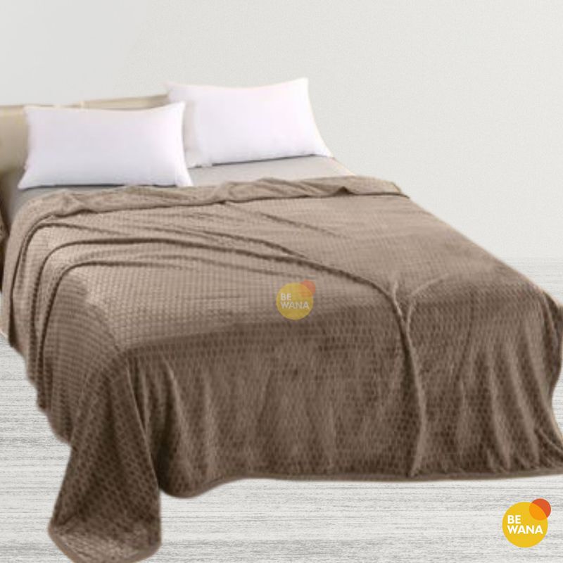 CASATEX - Manta Antialérgica Alto Relieve cuadros QUEEN Beige