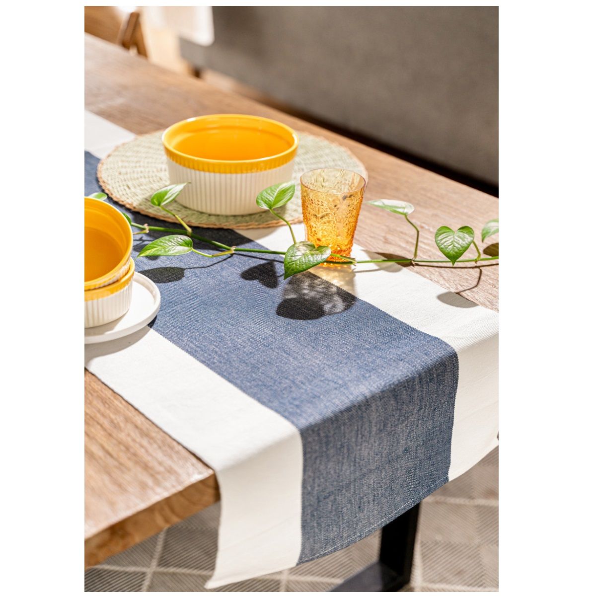 GENERICO - Camino de Mesa Agnes  100% algodón - Azul