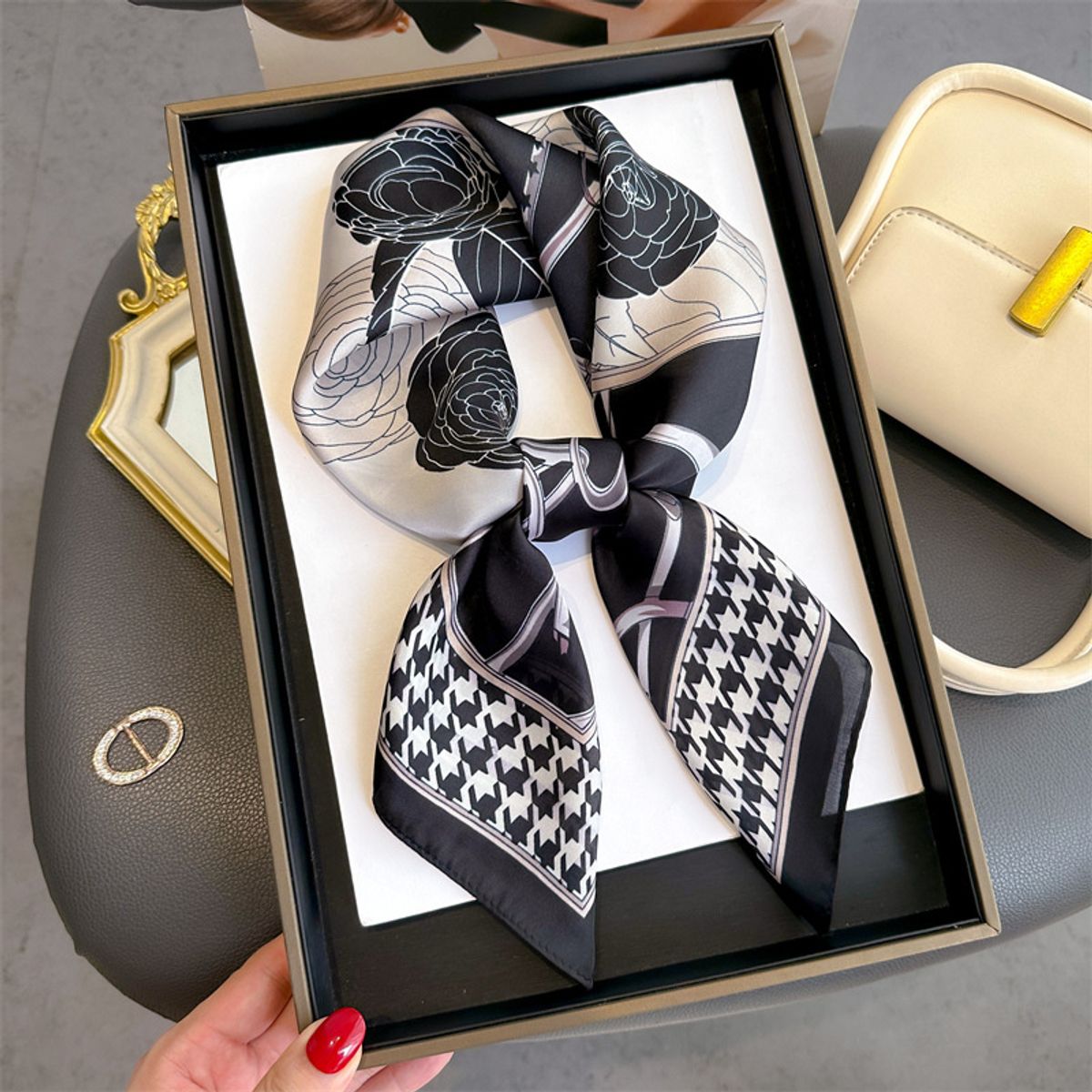 KAST PE - Pañoleta Bandana Pañuelo Idalia mujer de 70x70cm