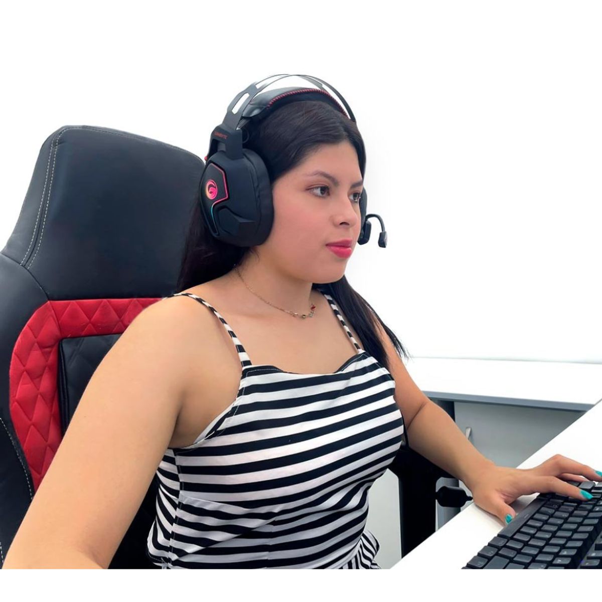 GAMBYTE - Audifono Gamer 7.1 Gambyte Kroux  Negro Con Microfono Usb Luz Led Rgb