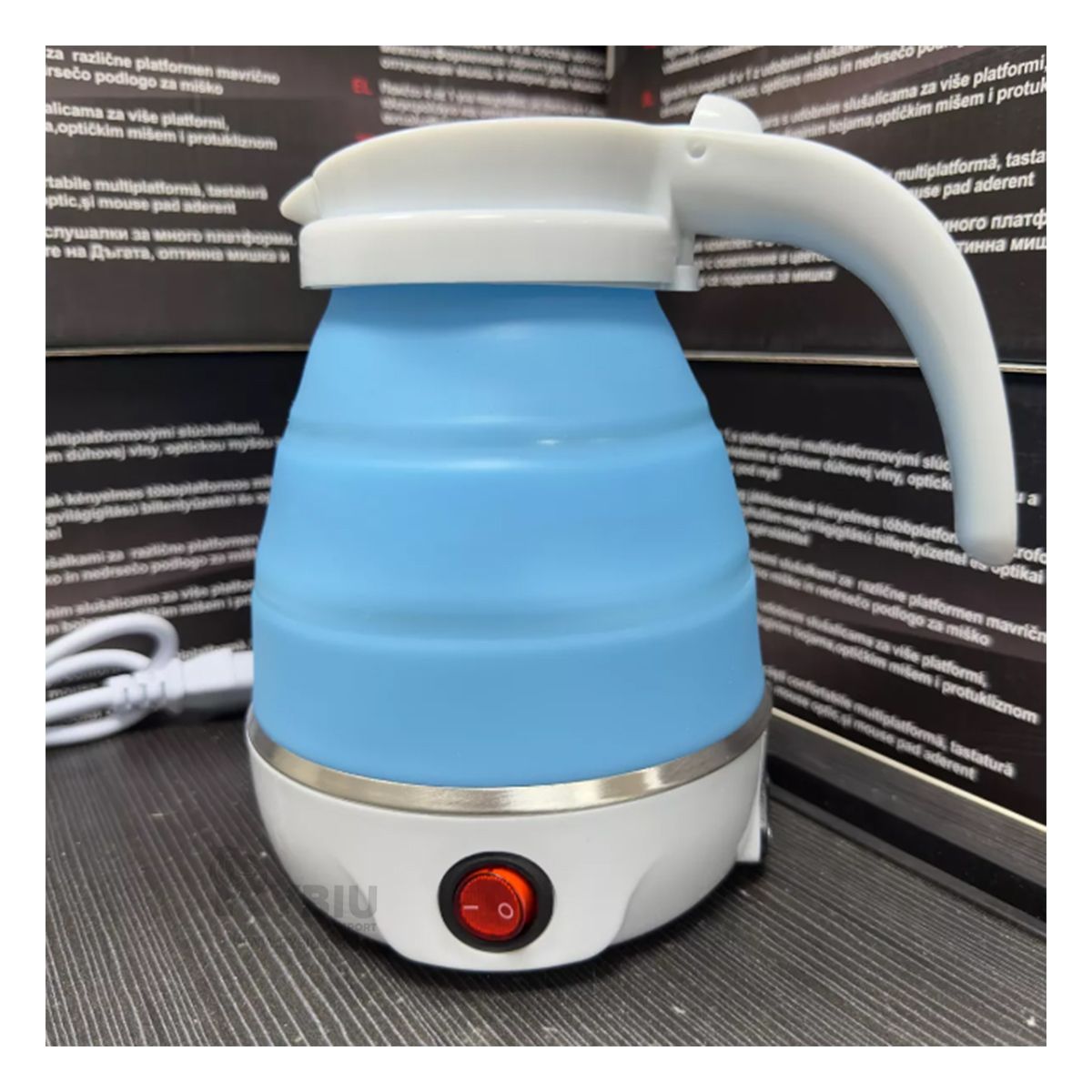 GENERICO - Hervidero Electrico Plegable de Silicona de 600ml en Celeste