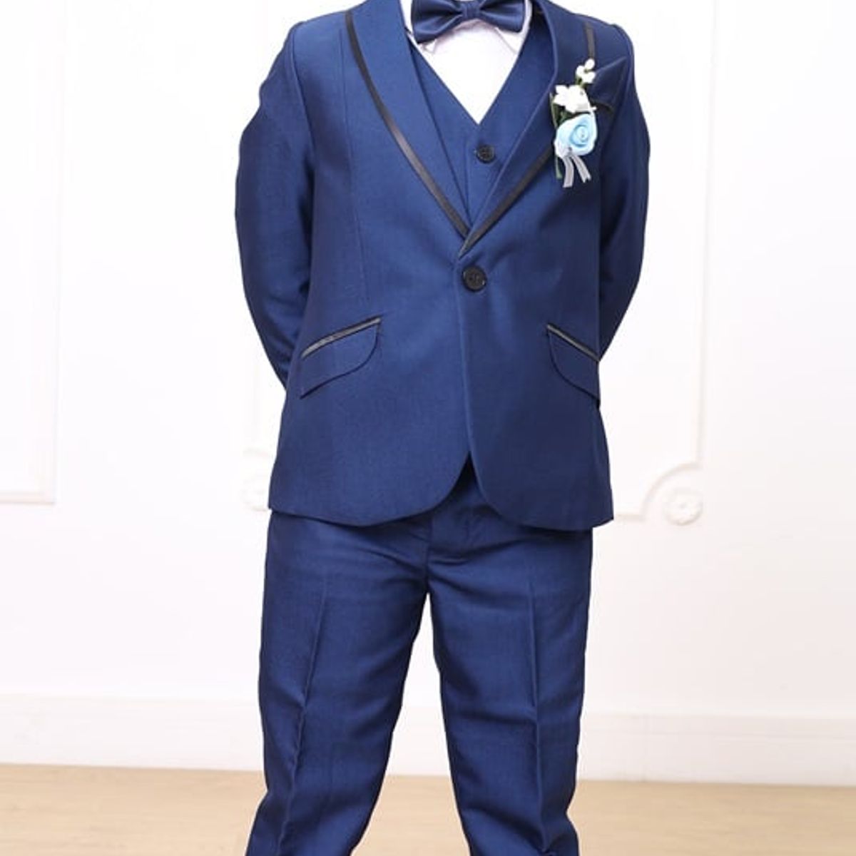 GENERICO - TRAJE DE 3 PIEZAS PARA NIÑO SOFISTICADO AZUL BARCELONA CON  VERSAGE SATINADO