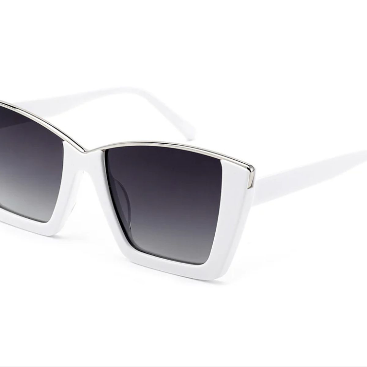 ANTONIA FERRARIO - air magic white - the friend of Pablo