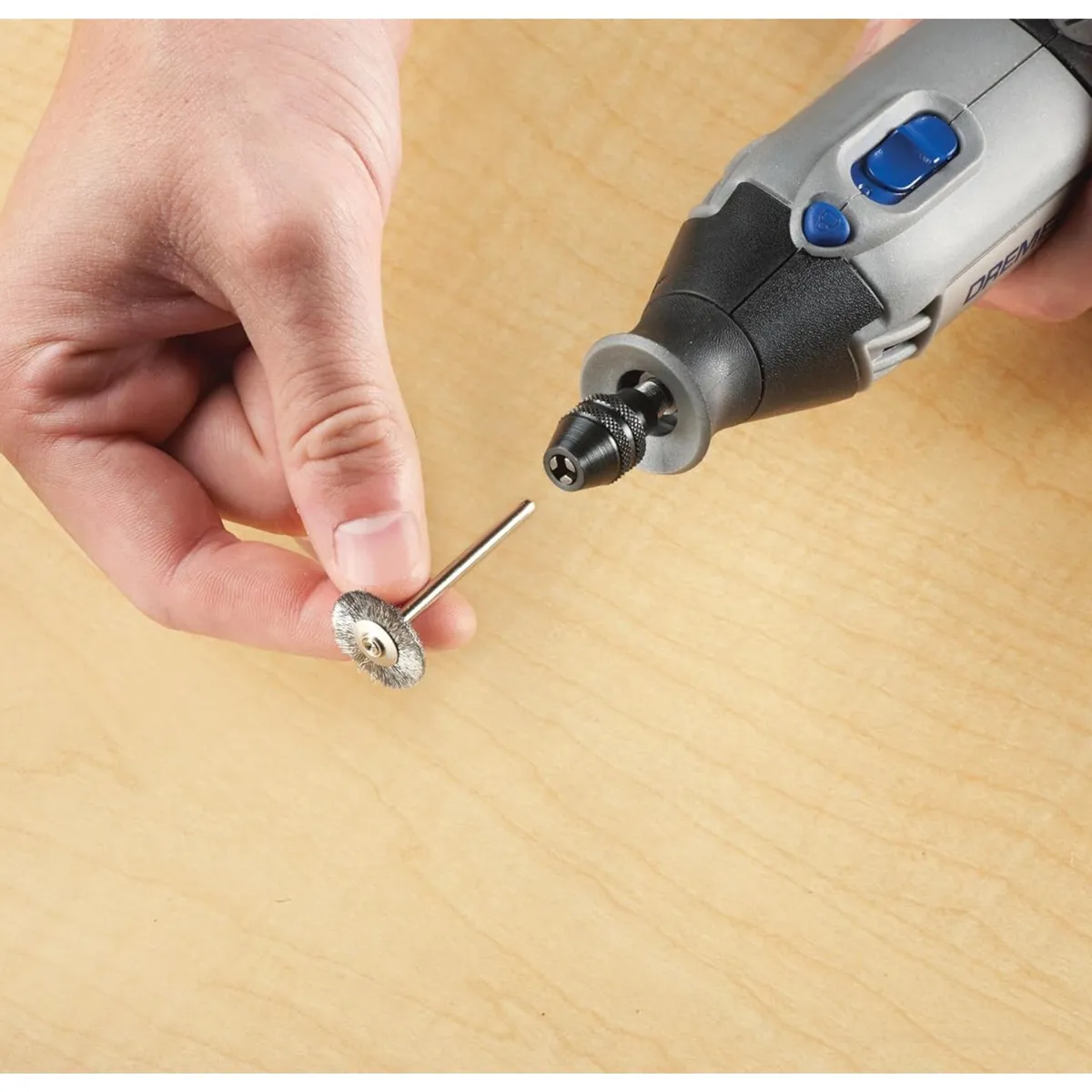 DREMEL - Mandril universal cambio rápido Portabrocas DREMEL 4486 Autoajustable