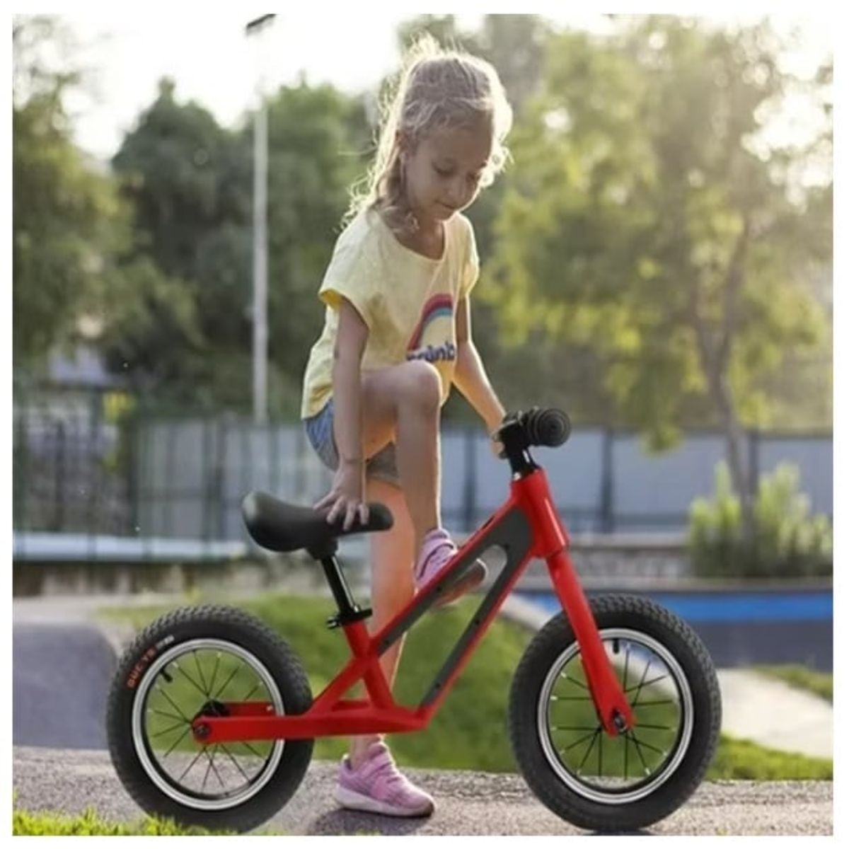 GENERICO - Bicicleta de Equilibrio VALORAN Rojo aro 12