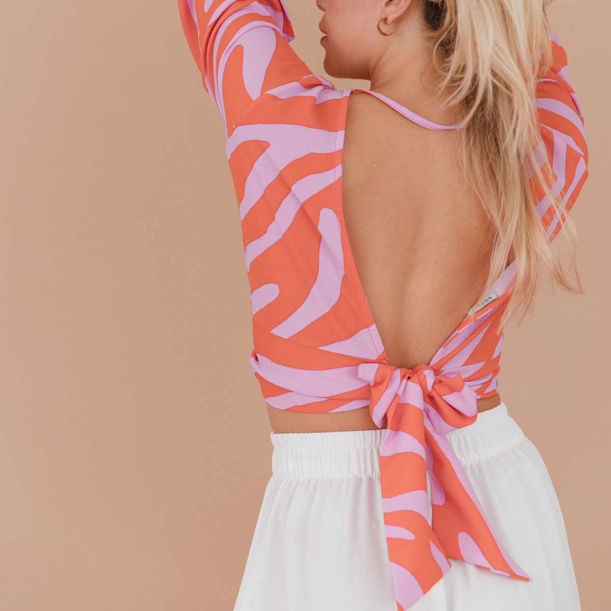 SWENIA - Blusa Diana Print NaranjaMorado y NegroBeige