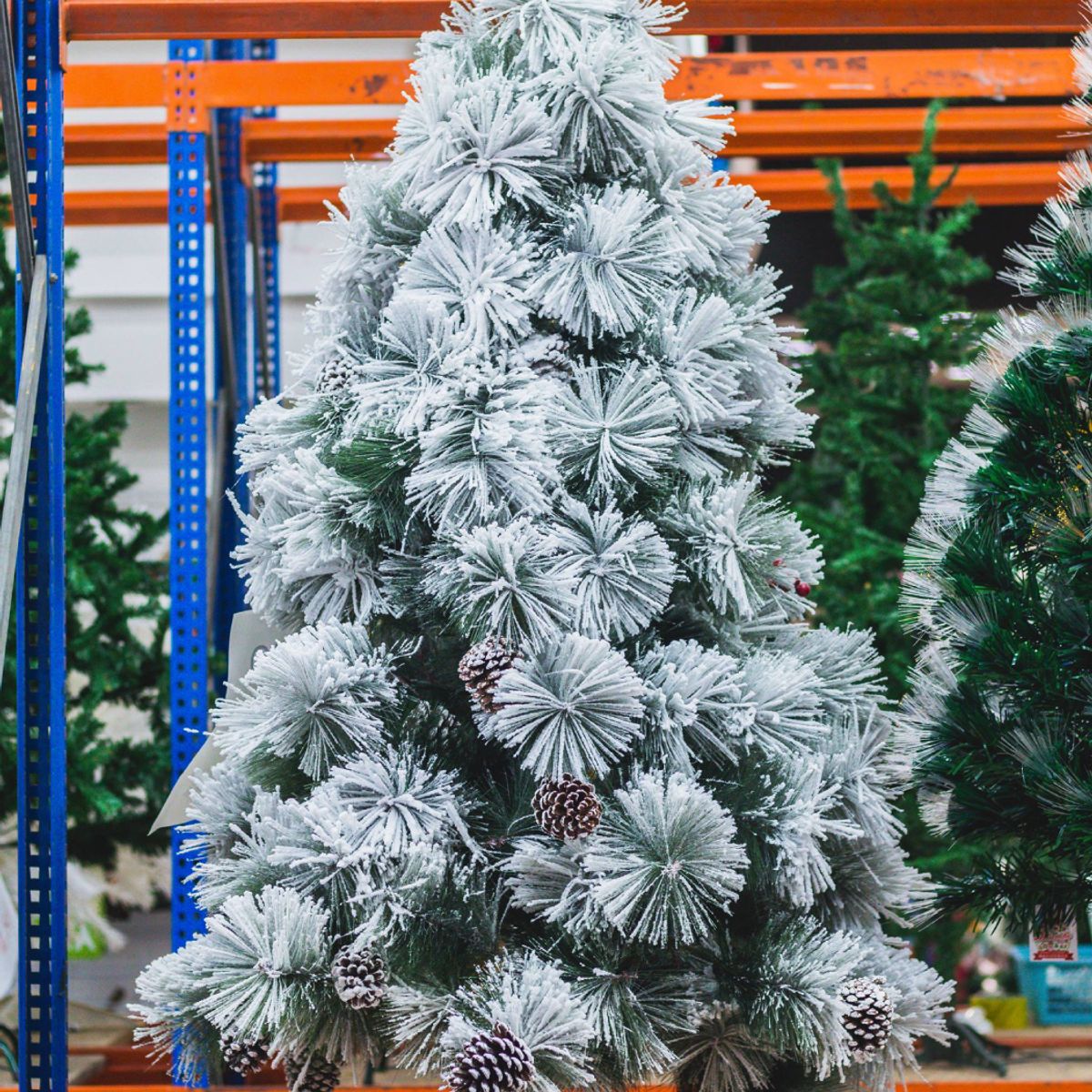 GENERICO - Pino Navideño Nevado NRP-210cm El Toque Mágico para tus Fiestas