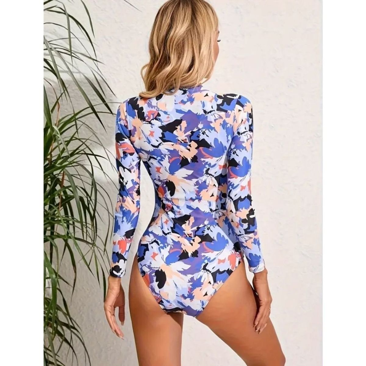 GENERICO - TRAJE DE BAÑO MANGA LARGA CON COPA Y FORRO INTERNO