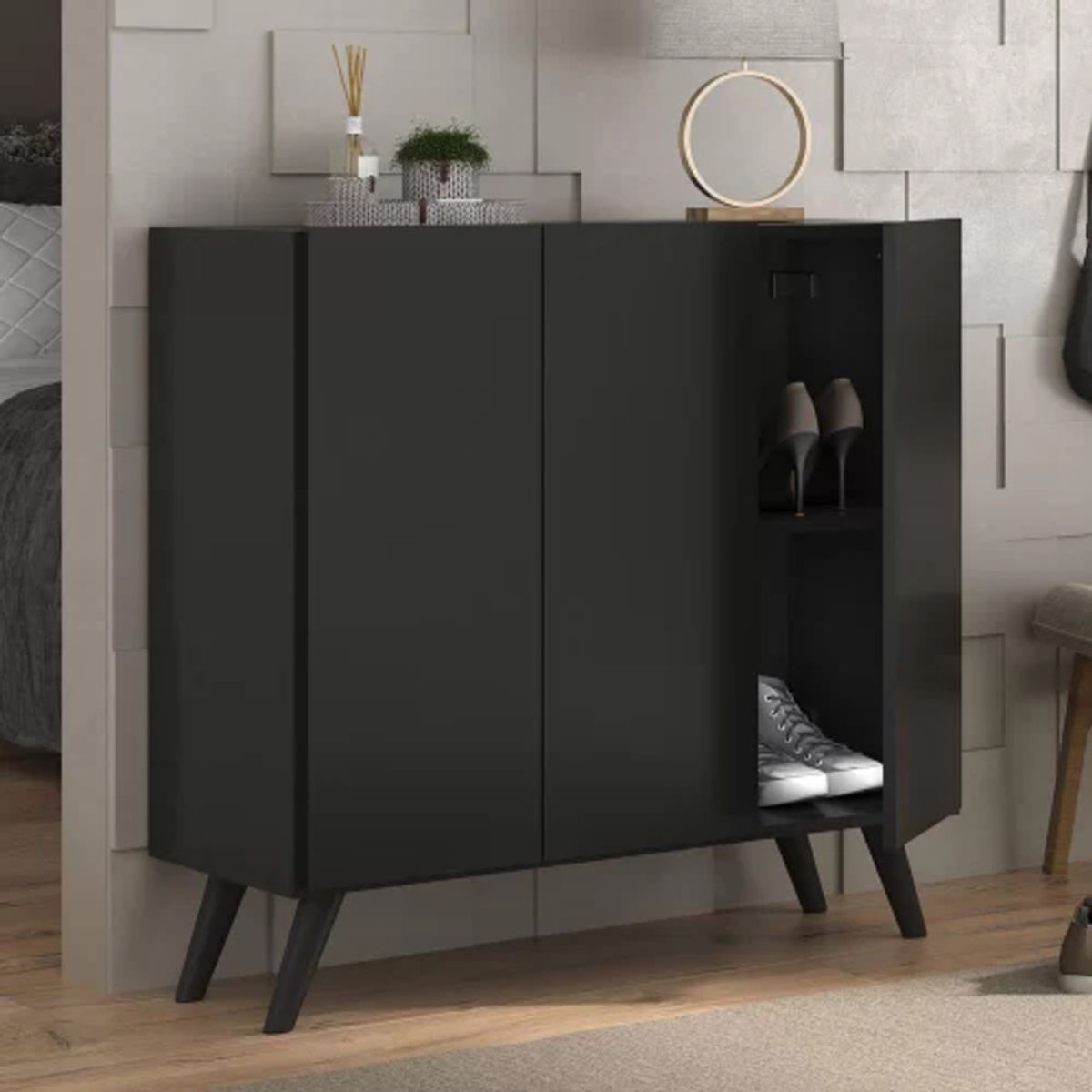 TU MESITA - Zapatera Moderna Nina Negro 3 Puertas TU MESITA