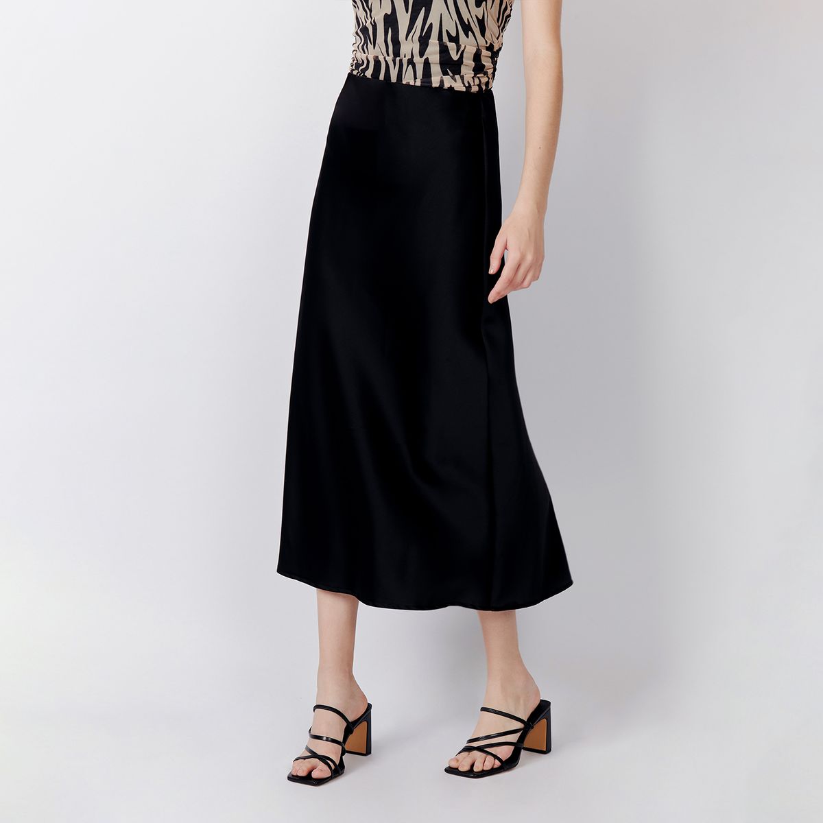 LUVARO - Falda Satinada Fluida