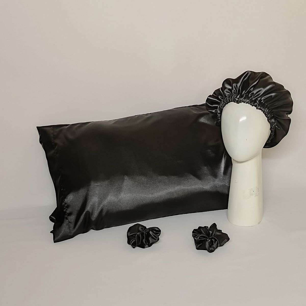 GENERICO - GORRO PARA DORMIR DE SATIN POR LOS DOS LADOS + FUNDA DE ALMOHADA NEGRO