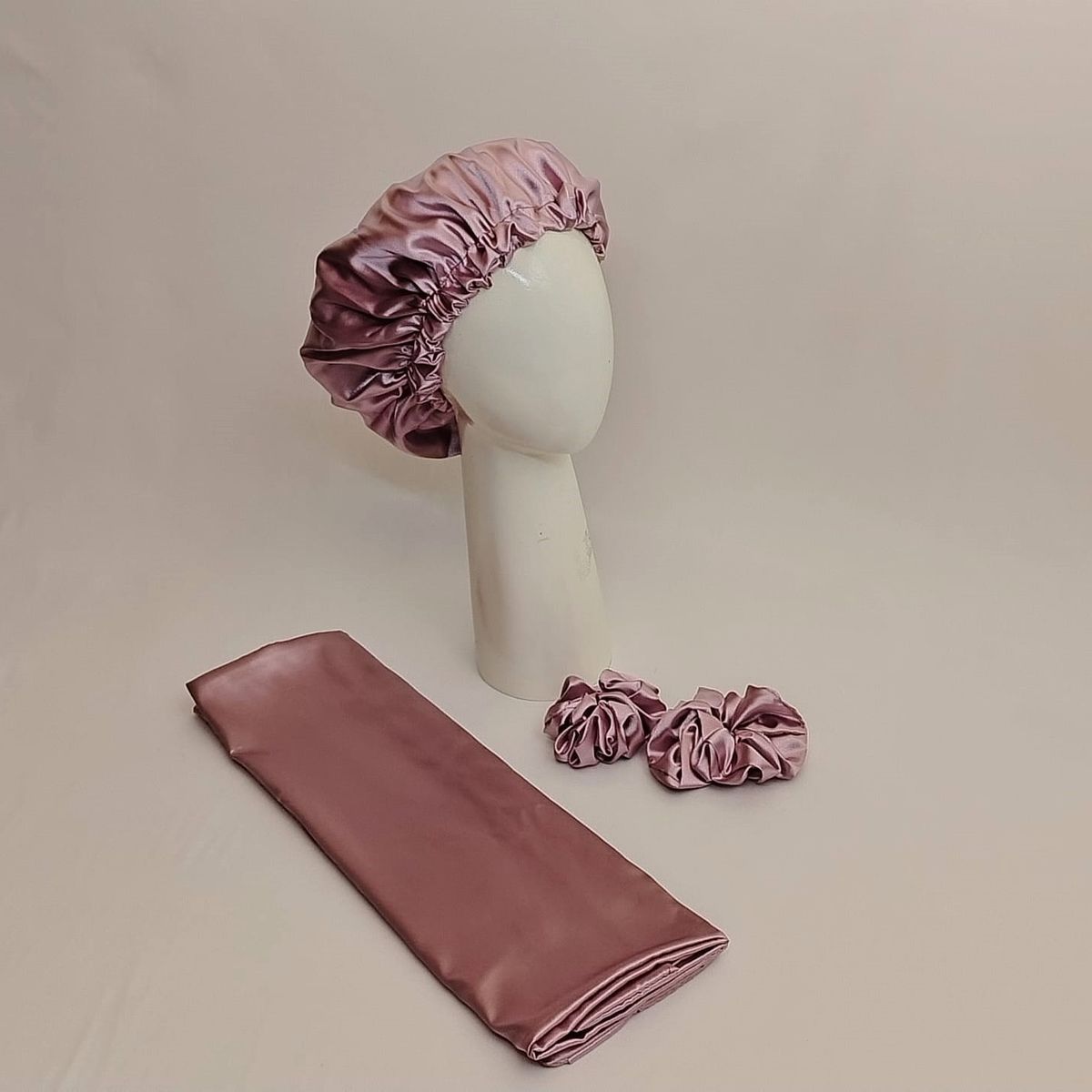 GENERICO - GORRO PARA DORMIR DE SATIN POR LOS DOS LADOS + FUNDA DE ALMOHADA MALVA