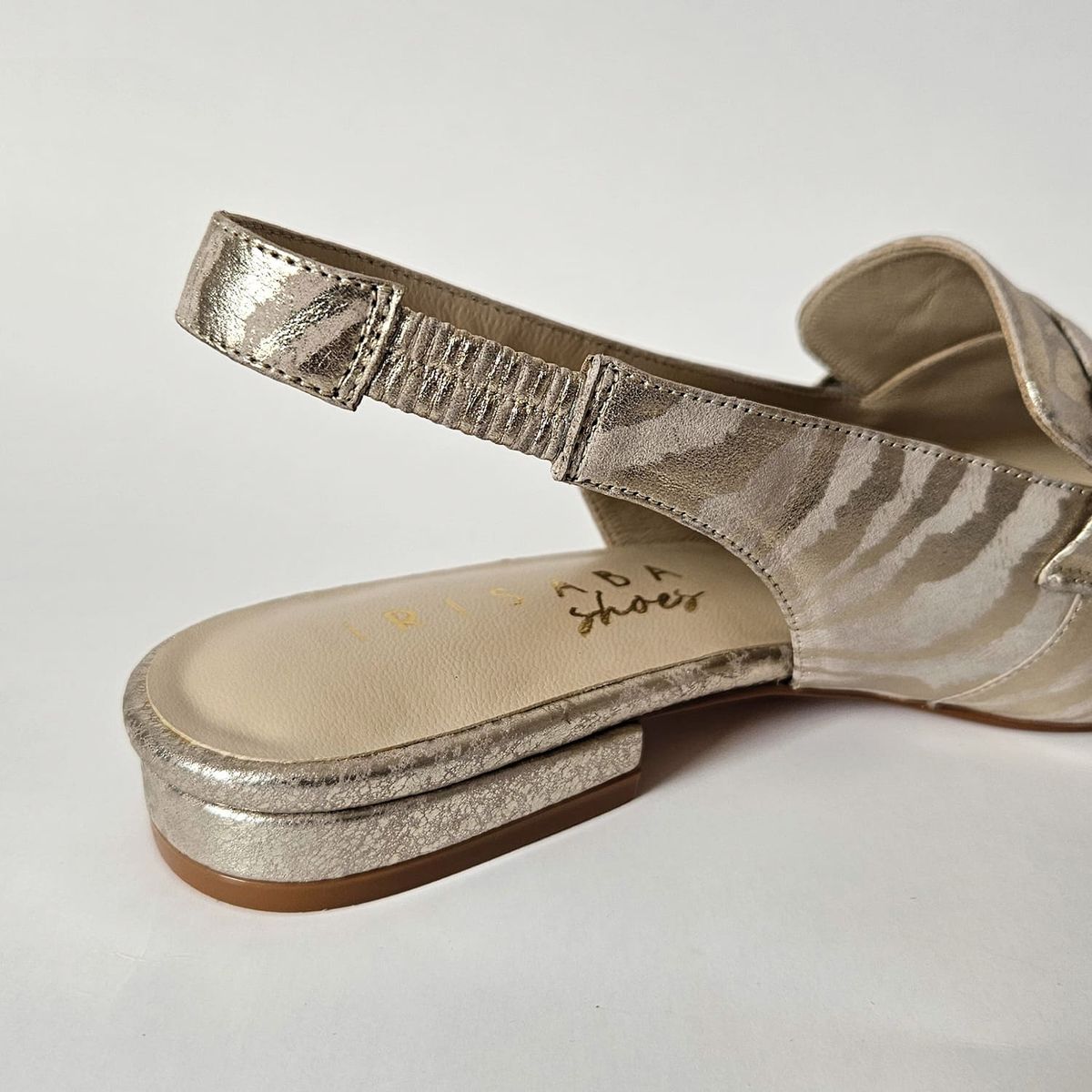 IRISABA - MOCASINES DE CUERO IRISABA PARA MUJER NAYA ANIMAL PRINT DORADO