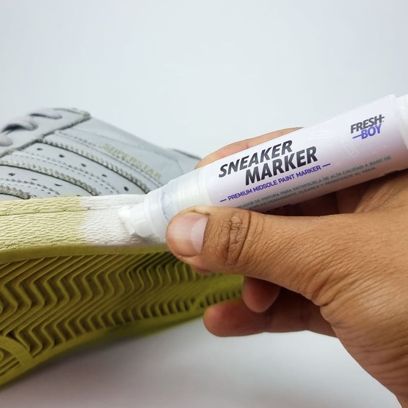 Plumon Renovador Blanqueador de Suela para zapatillas FRESH BOY