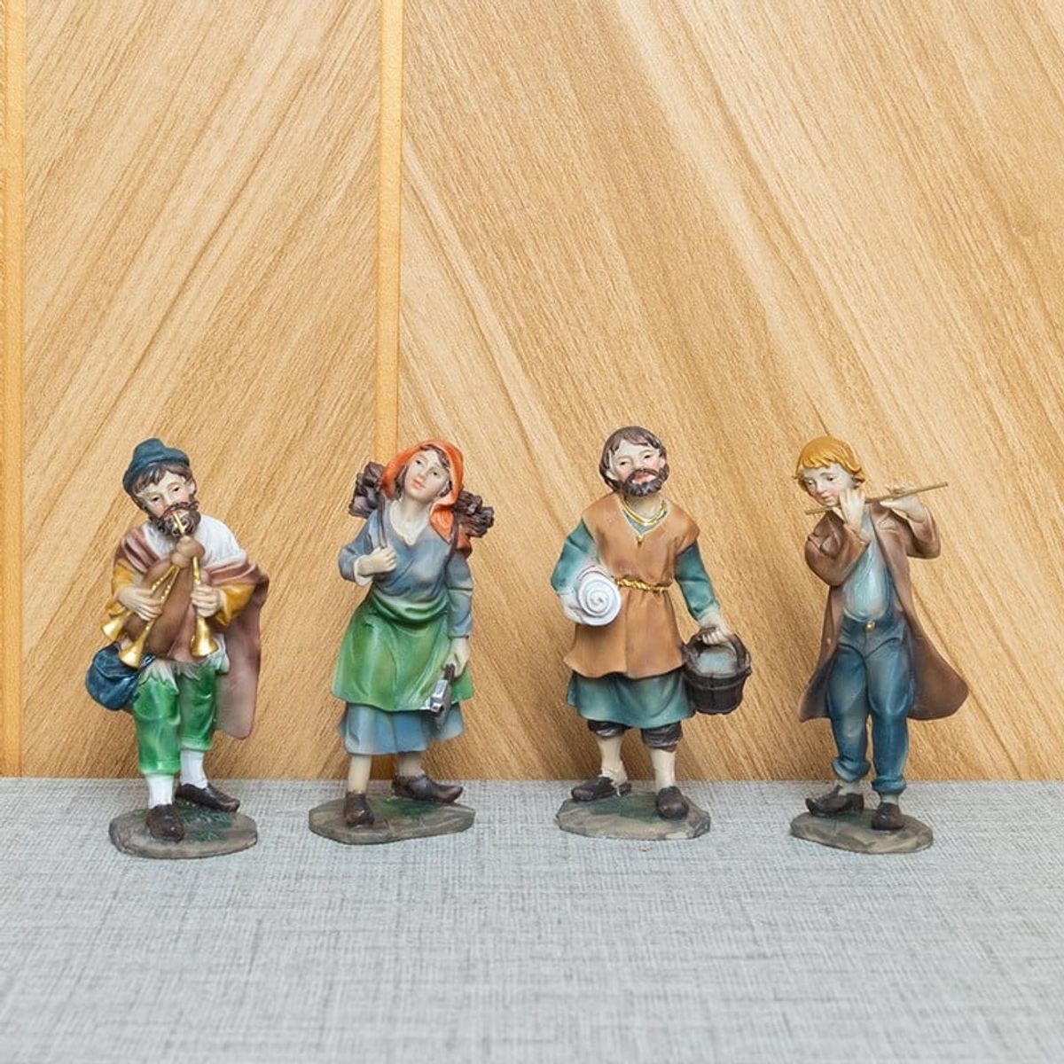 PANADECOR - Set De Aldeanos Tradicionales 11Cm Panadecor Personajes Decorativos Poliresina