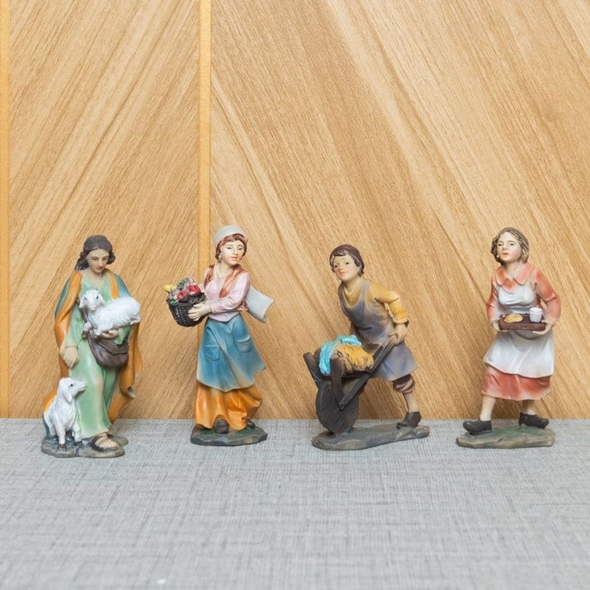 PANADECOR - Set De Aldeanos Tradicionales 11Cm Panadecor Personajes Decorativos