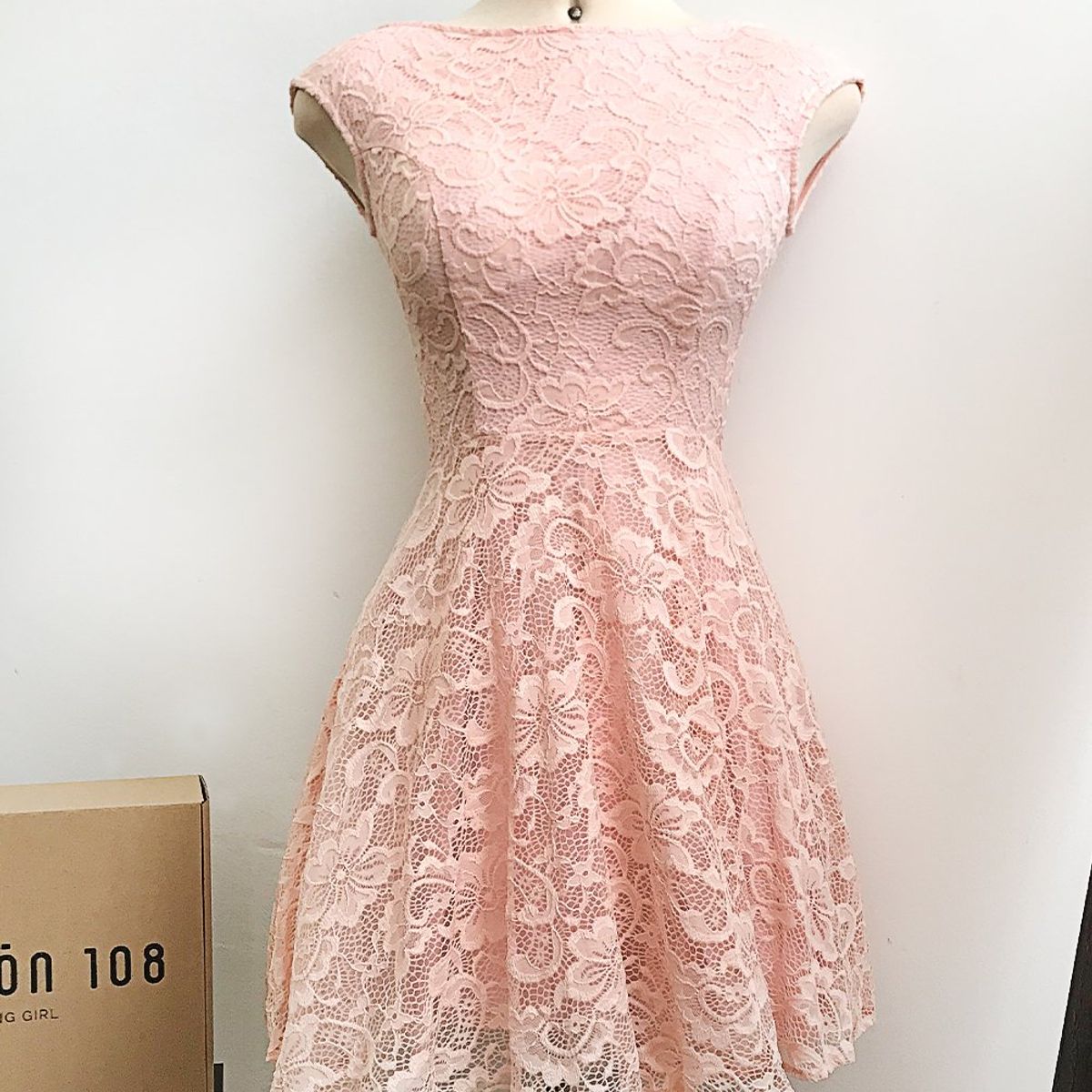 GENERICO - Vestido Encaje Corto  Shirley Color Nude - Estacion 108