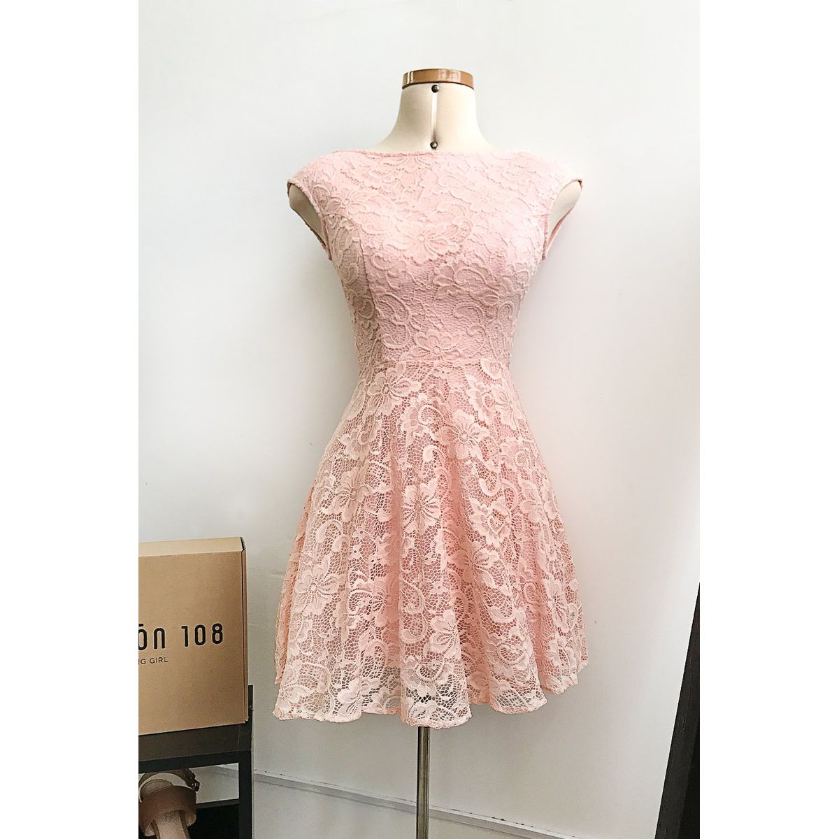 GENERICO - Vestido Encaje Corto  Shirley Color Nude - Estacion 108