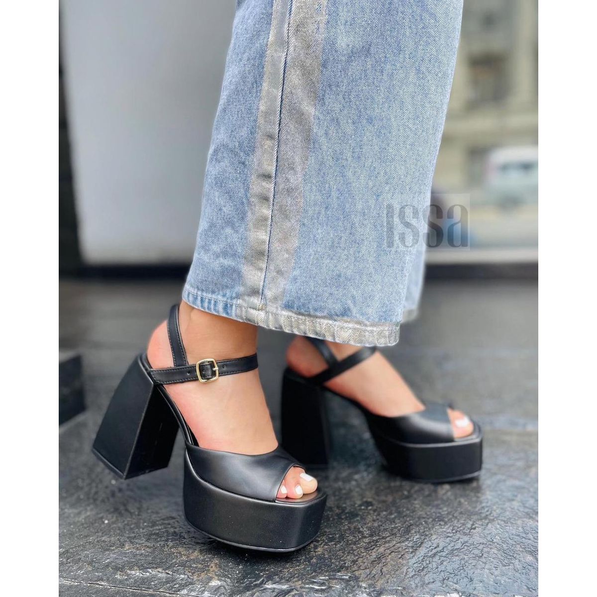 GENERICO - PLATAFORMAS TACO GALEANA EN NEGRO