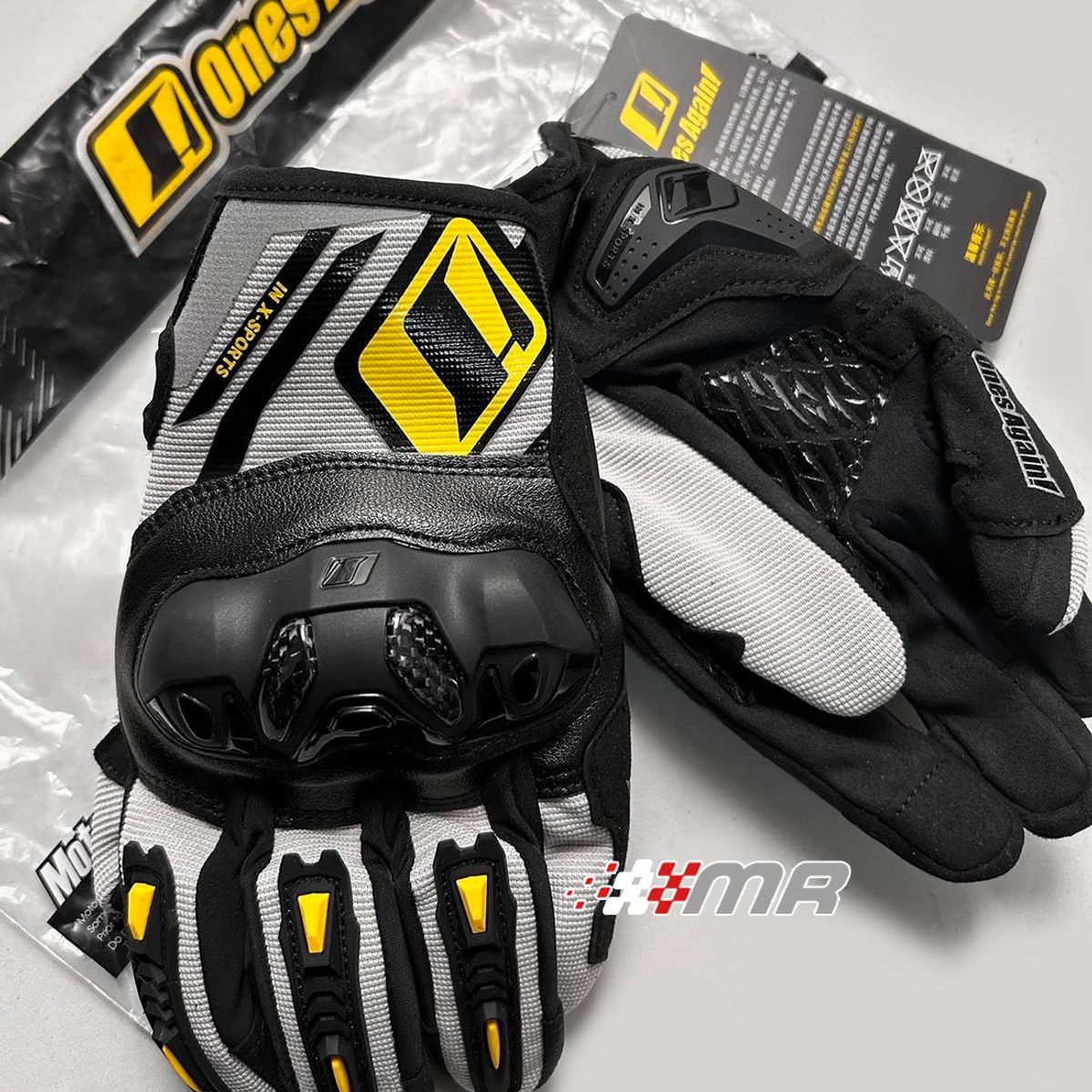 ONE PIECE - GUANTES PARA MOTO CON PROTECCIONES RIGIDAS EN CARBON ONES AGAIN