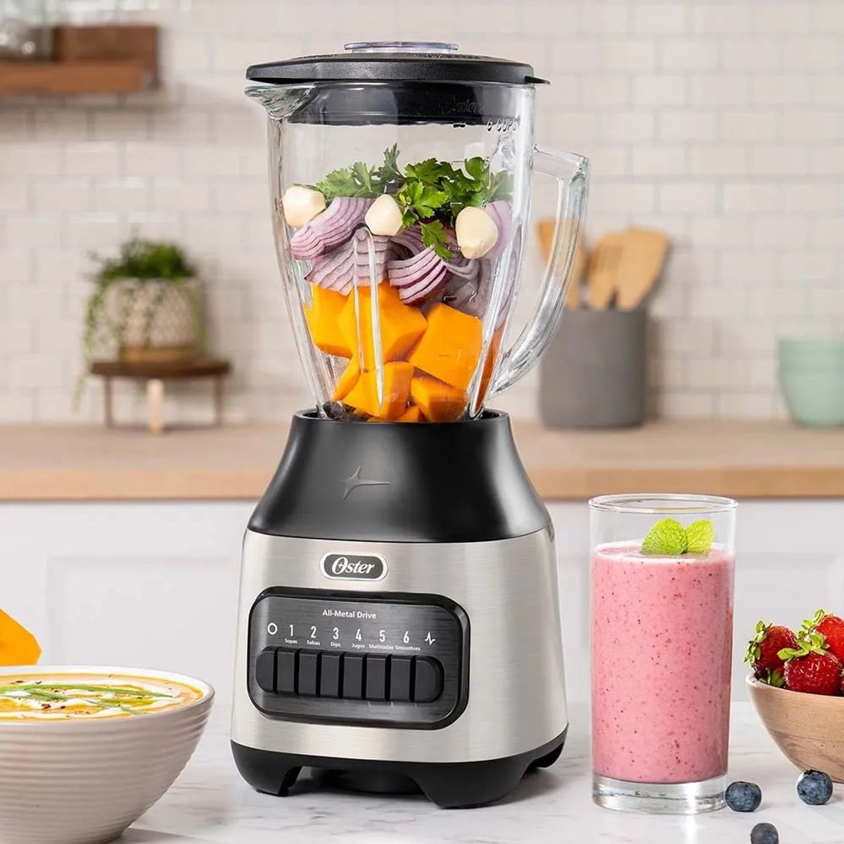 OSTER - Licuadora con vaso de vidrio y 6 velocidades Oster BLSTPEG-NPB