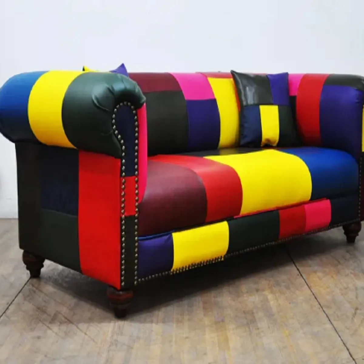 MOBILIARI - MP Sofá 3 Cuerpos Chester Parche Ultracuero - Multicolor