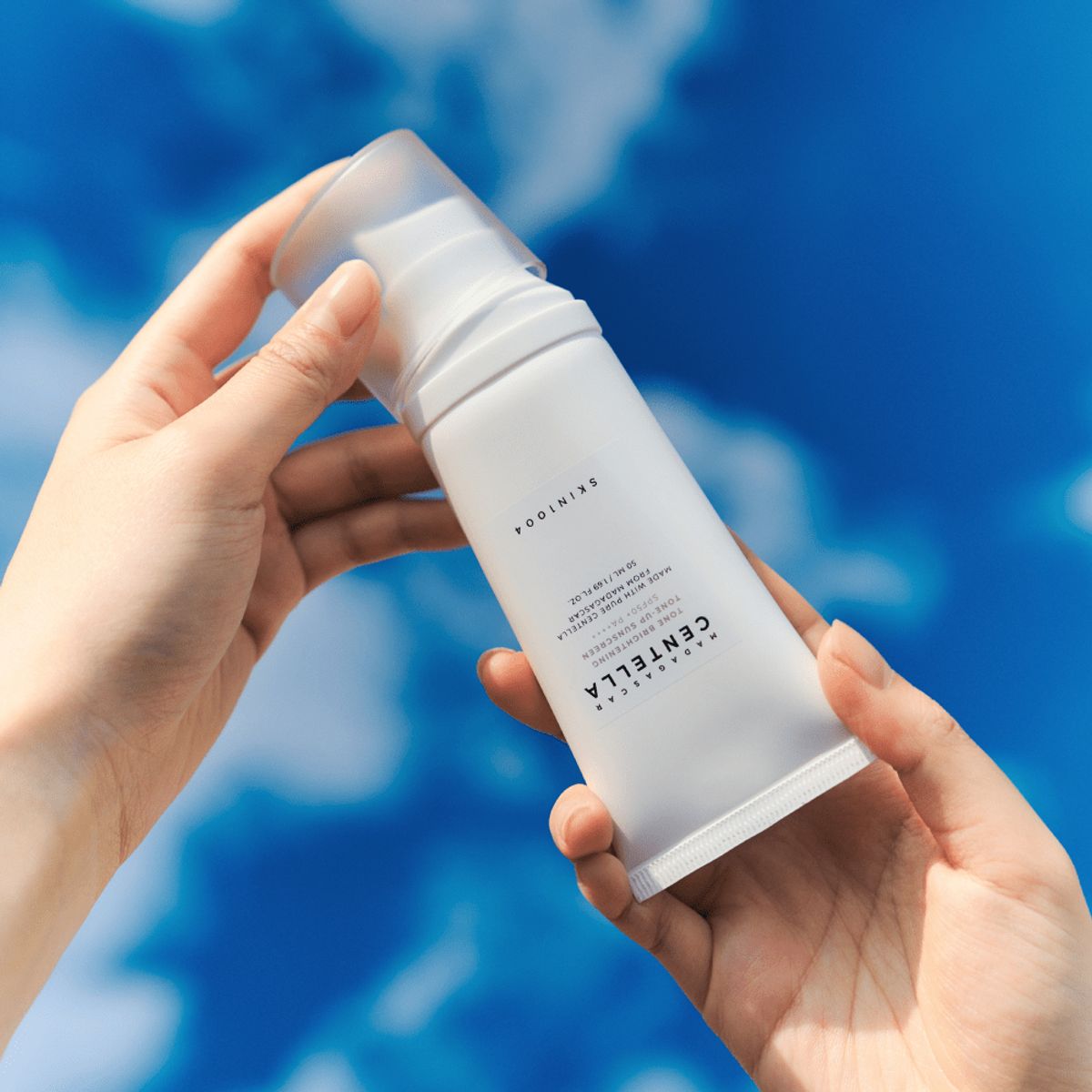 TOCOBO - Madagascar Centella Tone Brightening Tone Up Sunscreen 50 Ml