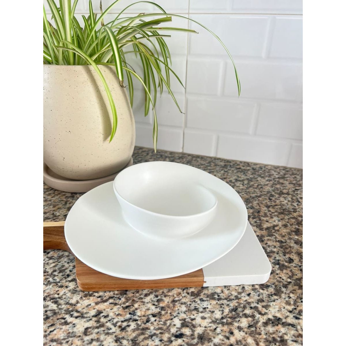 MAP DESIGN HOME - Plato para Piqueos Remolino Blanco 17x4 cm