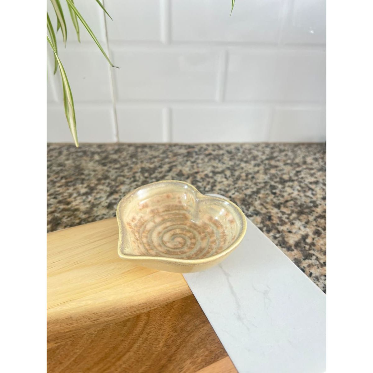 MAP DESIGN HOME - Bowl para Cremas Salsas Corazon Beige 10x05 cm