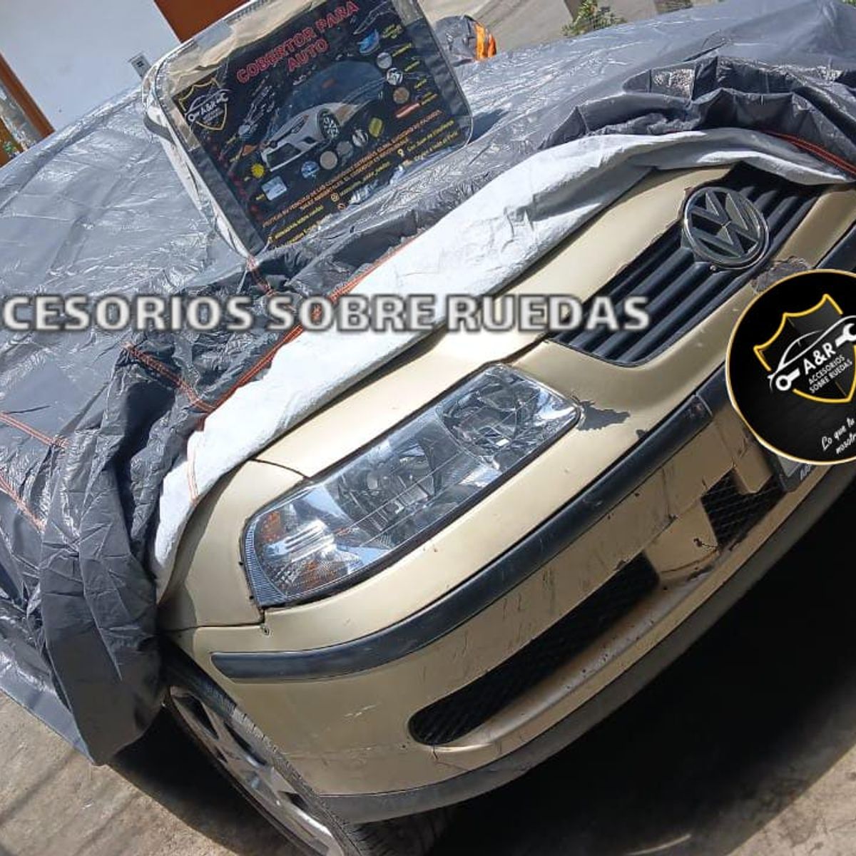 GENERICO - Cobertor VOLKSWAGEN GOL HATCHBACK impermeable acolchado