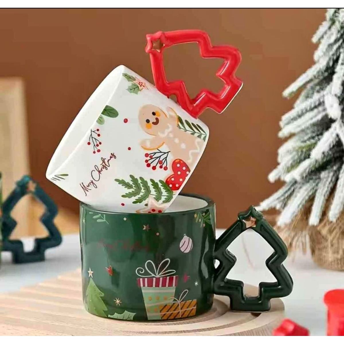 GENERICO - Taza Navidadeña con asa de arbolito