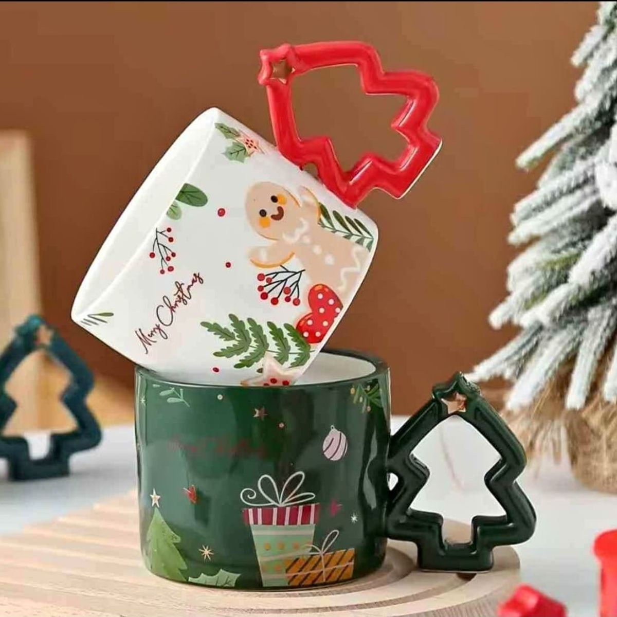 GENERICO - Taza Navideña con asa de arbolito