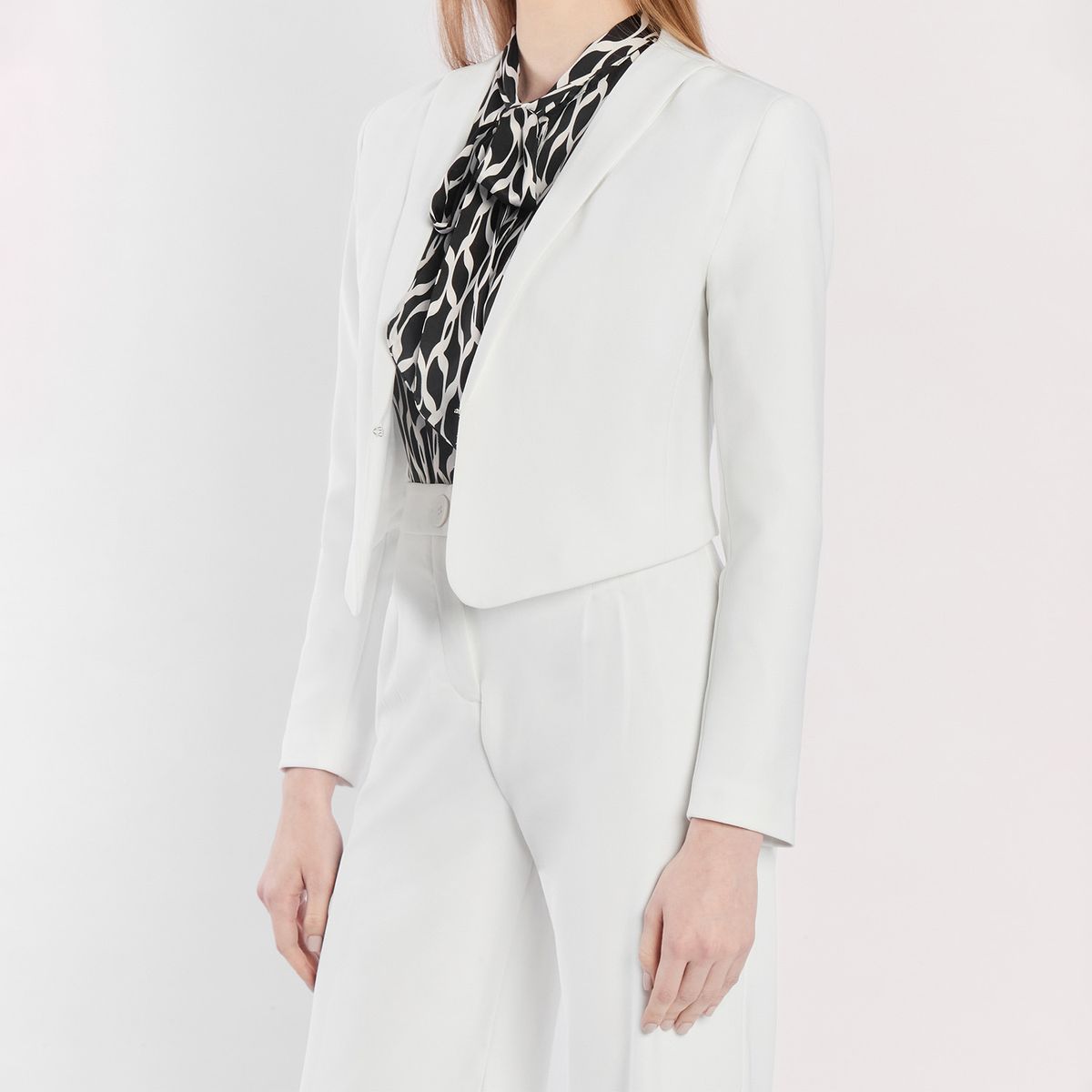 CAMILA VIALI - Camila Viali Blazer coralie perla corta para mujer