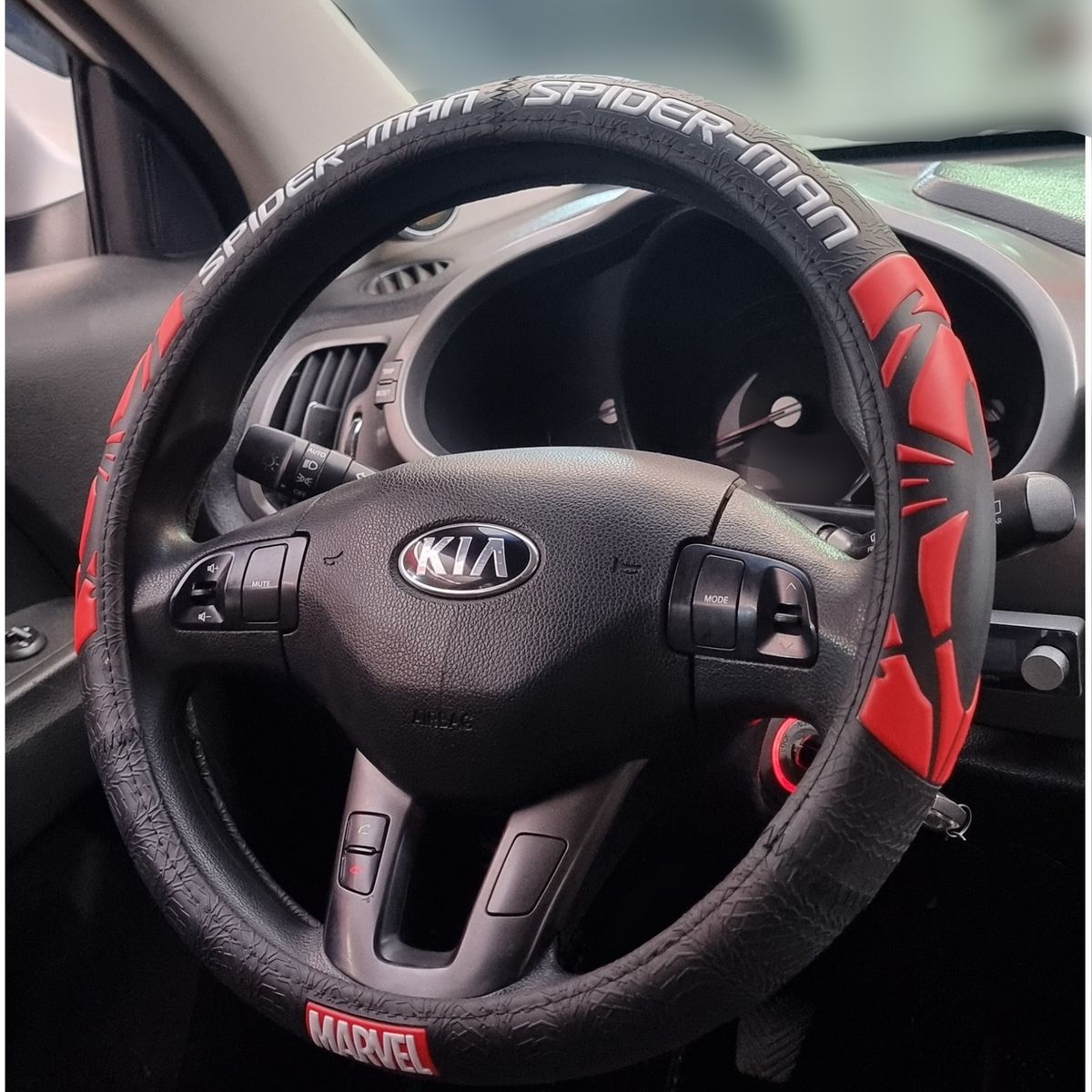 GENERICO - Funda Timon Spider-Man goma Exclusivo Premiun