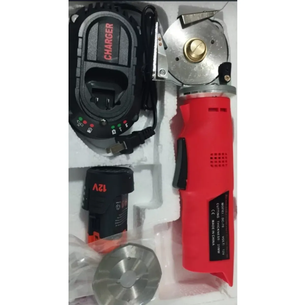 GENERICO - Cortadora Circular De Tela Inalámbrica A Bateria