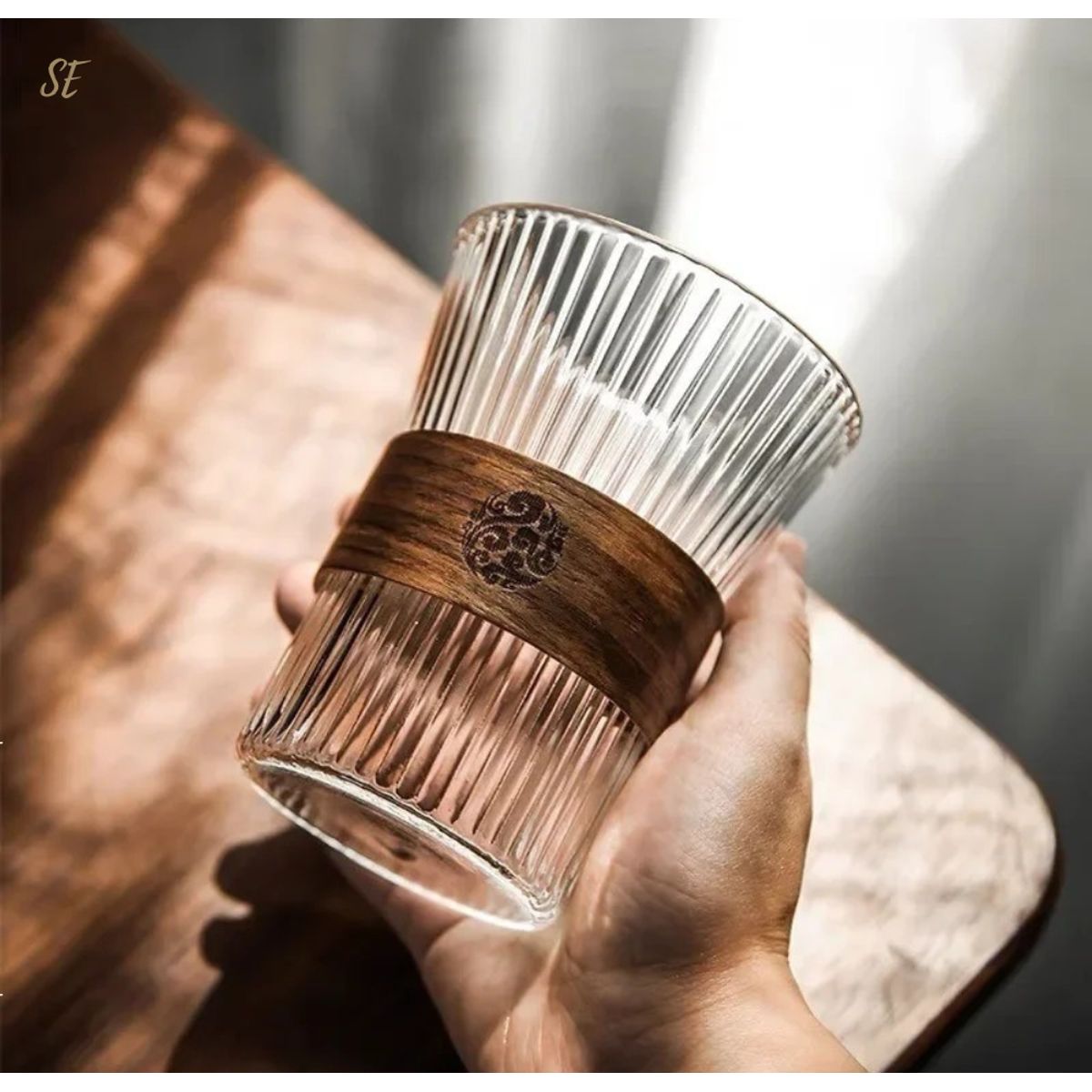 GENERICO - Vaso de vidrio  con cubierta de madera ( Set de dos vasos ) 300 ml