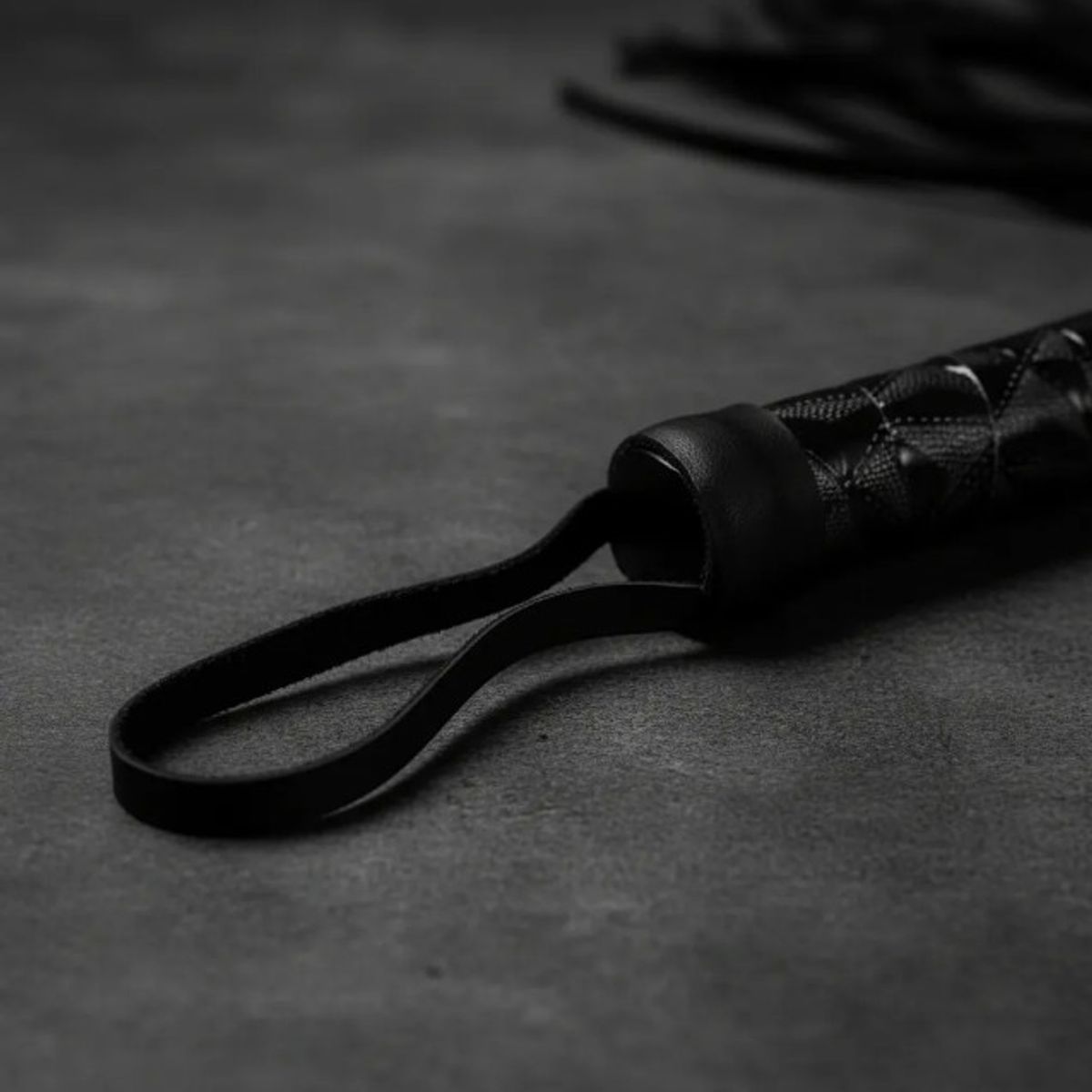 DR PINKY - Látigo Flogger Negro Azótame Bdsm Bondage Fetiche Juego para Parejas