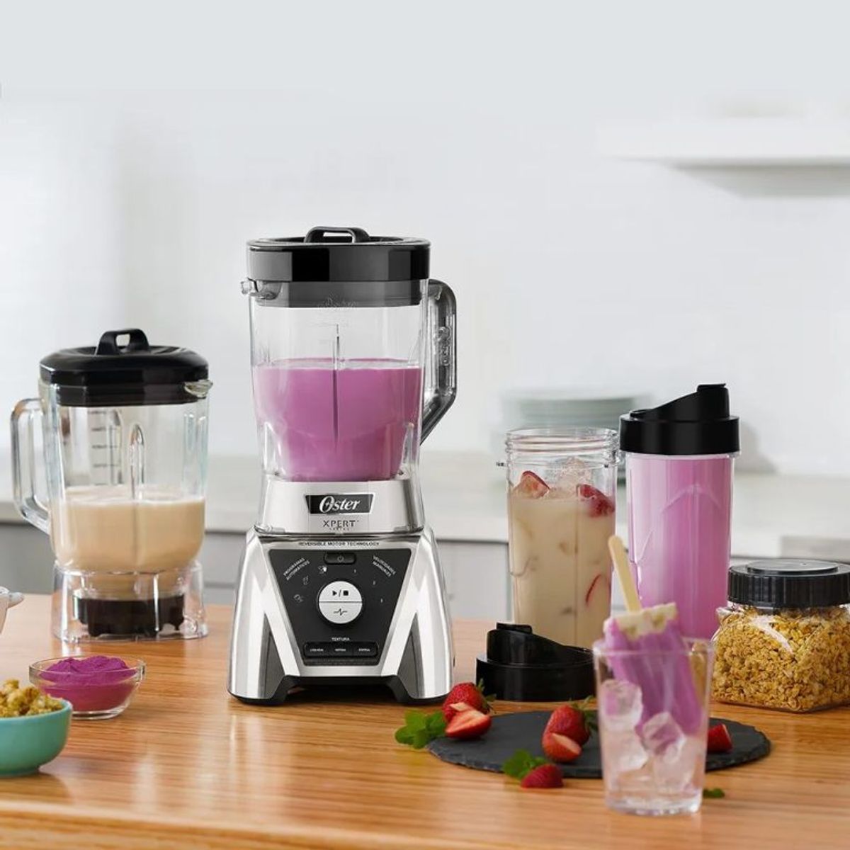 OSTER - Licuadora Xpert Oster® con Control de Textura BLST3B CAG