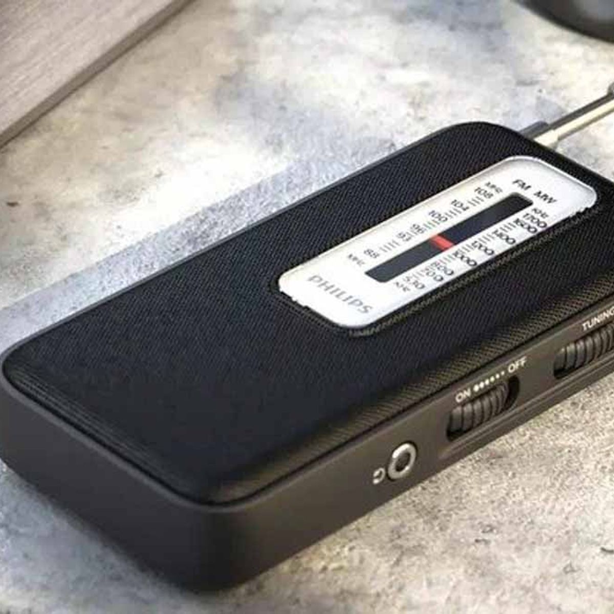 PHILIPS - RADIO FM PORTÁTIL TAR150600 PHILIPS